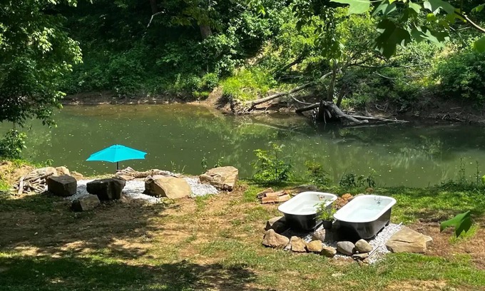 Dabolt Cabina | Log Cabin on the beautiful Rockcastle River