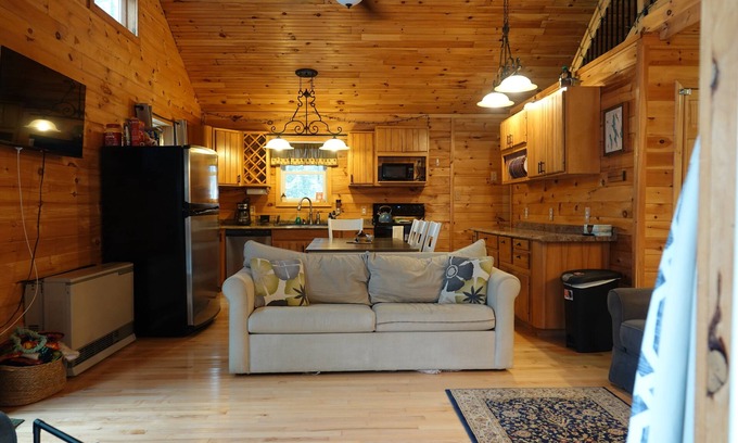 Oxford Cabina | Log Cabin Retreat, Thompson Lake