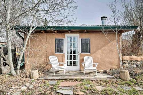 San Cristobal Casa | Log Casita Overlooking Pond and Waterfall near Taos, New Mexico