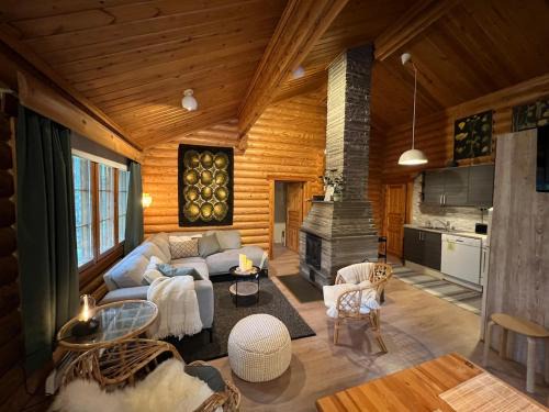 Yllasjarvi Chalet De Esquí | Log Chalet, in Ylläs woods, 400m to restaurants