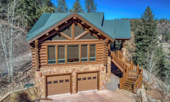 Pagosa Springs Casa | Log home in Pagosa springs with spectacular views!