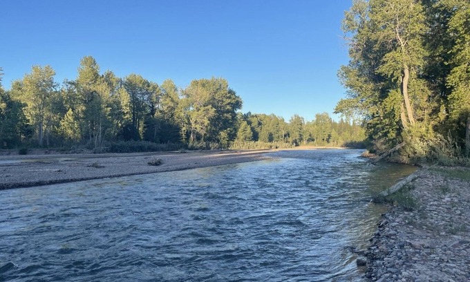 Lincoln Casa | Log Home on the Blackfoot River