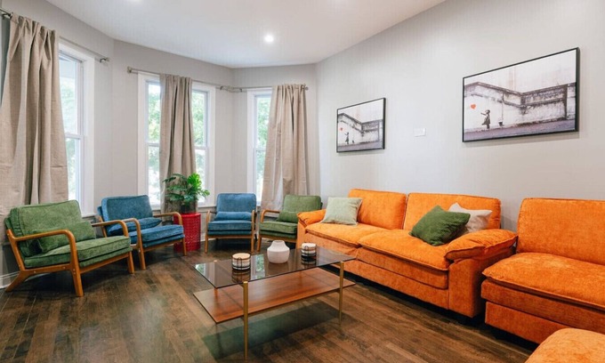 Avondale Apartamento | Logan Duplex - Sleeps 14 - 2 Ba