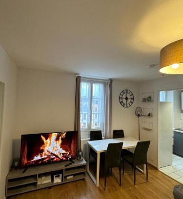 Centre-Ville Apartamento | Logement au pied de la gare