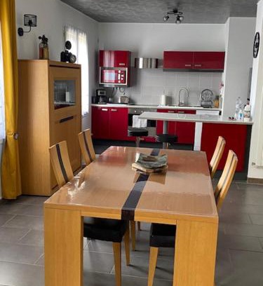 Saint-Etienne-des-Hautes-Terres Apartamento | Logement calme et spacieux avec terrasses