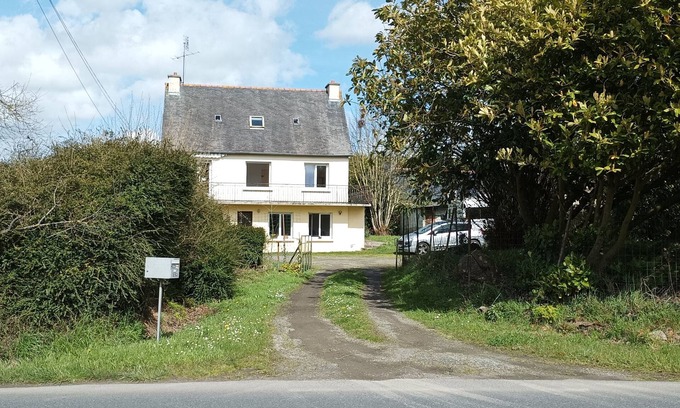 Ploufragan Casa | Logement Indépendant Pour 4 à 6 Personnes à L'étage D'une Maison Stbrieuc Ouest