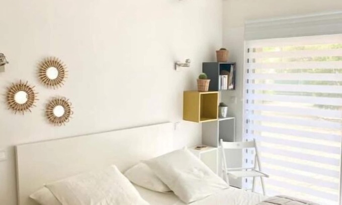 Quartier des Espesses Cama Y Desayuno | Logement Indépendant, Terrasse Privée et Piscine