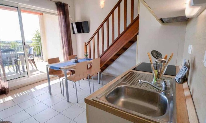 Azille Apartamento | Logement :résidence Château de Jouarres - Azille