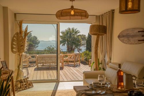 Bandol Apartamento | Logement vue mer splendide - situé à 50 mètres du bord de mer et 2 minutes des plages - Bandolina