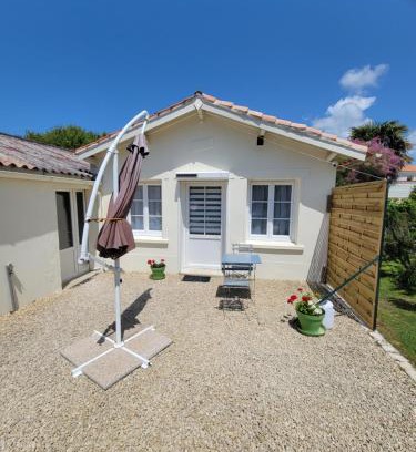 Saint-Jean-de-Monts Apartamento | Logis du Pey Roux Accueil Vélos