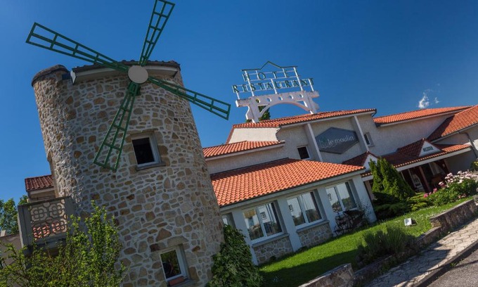 Malauzat Hotel | LOGIS Hôtel Le Moulin Des Gardelles
