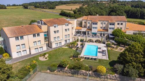 Les Herbiers Hotel | Logis Hôtel Restaurant Aloe