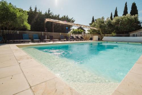 Arles Hotel | Logis Hotel des Granges