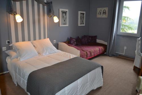 Vezenobres Hotel | Logis le Relais Sarrasin
