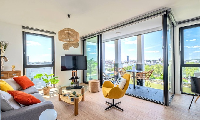 Ile de Nantes Palais des Congres Apartamento | Loire Enchantée – Vue imprenable et confort au cœur de l’île de Nantes