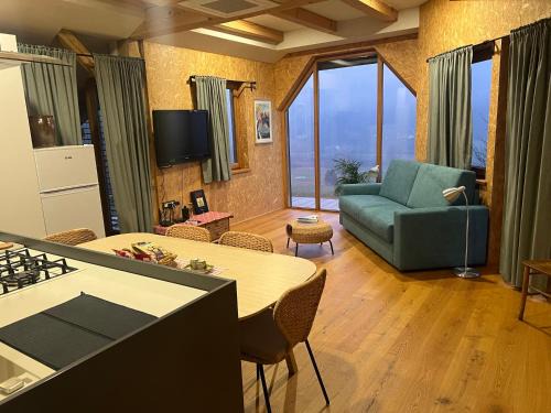 Dane Apartamento | Lojzov toplar Modern haystack