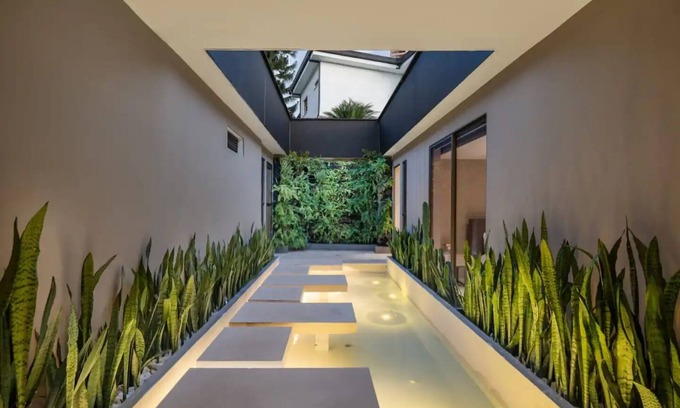 Los Naranjos Casa | Lombardia luxury Medellín style