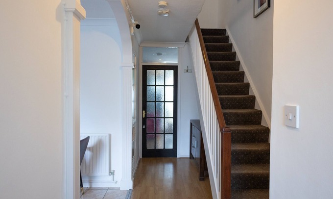 Somers Town Casa | London - 4 Bed - Sleeps 8 - Garden - Pet Friendly