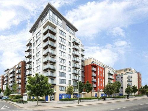 Whittington Apartamento | London - Apartment - Sleeps 2 - Garden - Pool