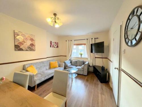 College Park and Old Oak Hotel | London Central Acton House