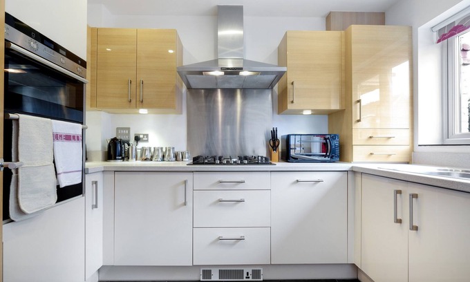 Stanwell Apartamento | London Heathrow Living Holywell Springs Serviced House - 3 bedrooms