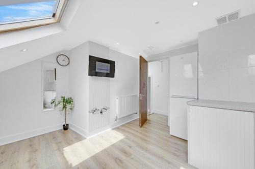 Plaistow South Casa | London House, Private loft and Rooms near Excel London