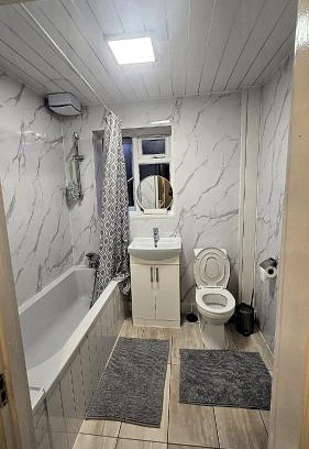Newham Apartamento | London Luxury 3 Bedroom Apartment close to East Ham Station