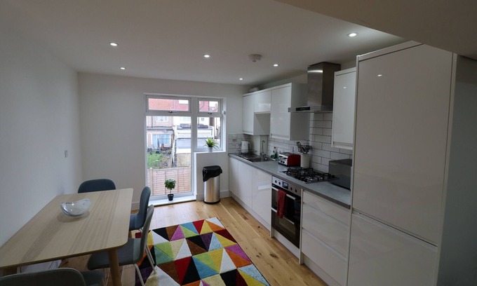 Pollards Hill Apartamento | London Mitcham Stunning Two Bedroom Apartment