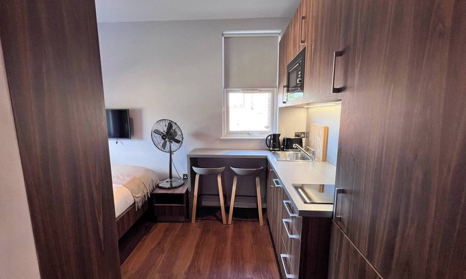 Coppetts Apartamento | London Studio Retreat - Colney Hatch Lane