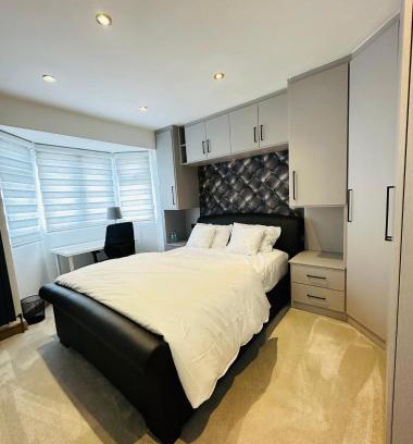 Whitton Casa | London Twickenham stadium room C