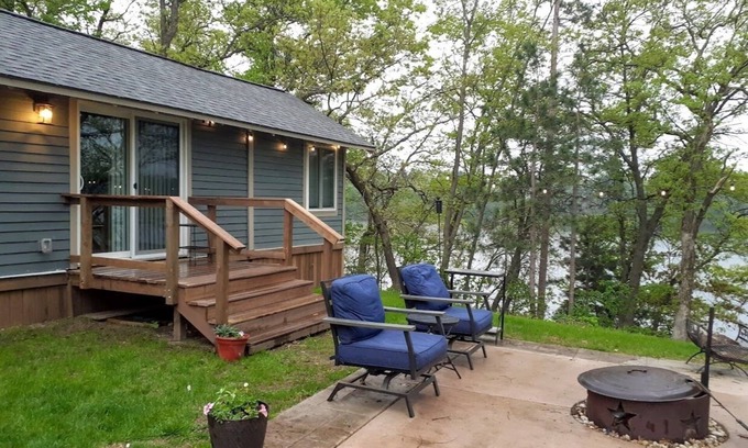Chippewa Falls Cabina | Lone Birch Cabin on Lake Wissota