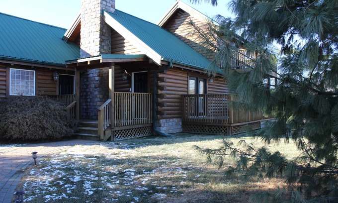 Lee's Summit Cabina | Lone Jack Cabin - Suite Studio