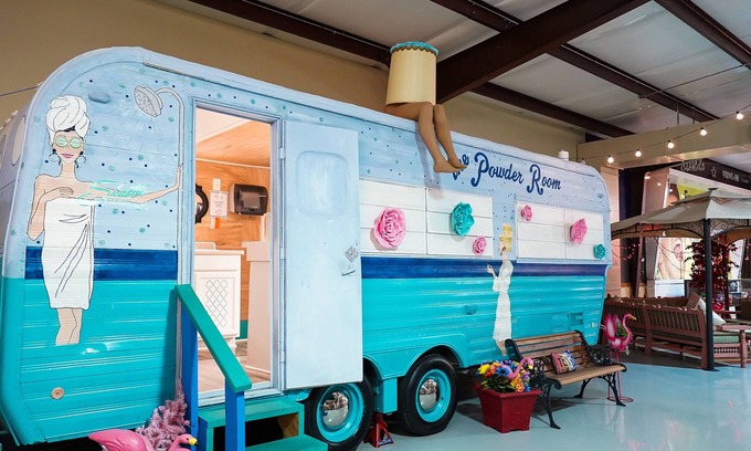 Warrenton Hotel | Lone Star Glamp Inn