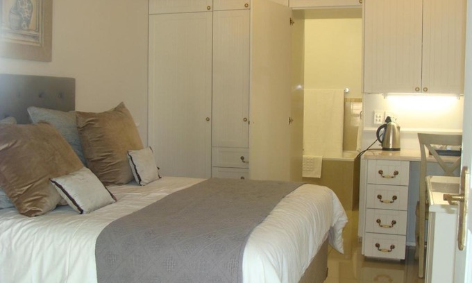 Lone Hill Casa | Lonehill - Suite 2