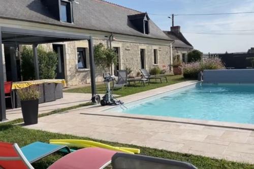 Bourgueil Casa | Longère avec piscine chauffée et cheminée