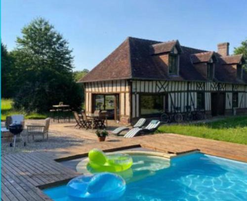 Landepereuse Casa | Longère normande avec piscine et jardin