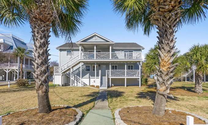 Long Bay Estates Condominio | Long Bay Duplex Upper Unit by the Beach