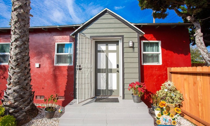 Circle Area Apartamento | Comodidad Moderna en Long Beach