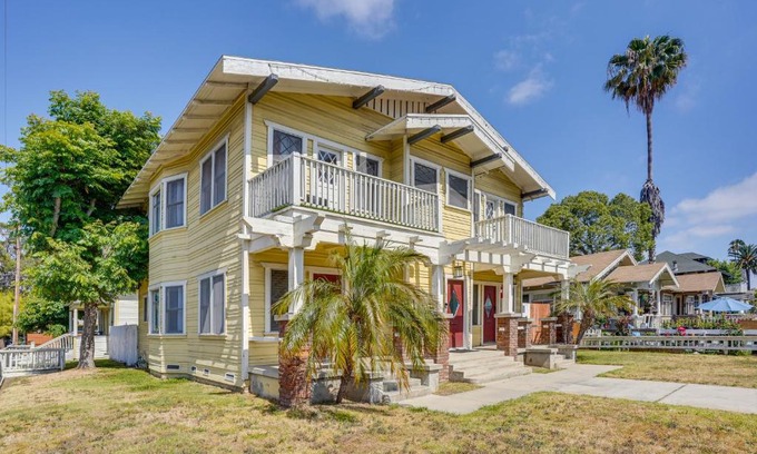 Willmore Apartamento | Long Beach Vacation Rental Near Downtown and Beaches