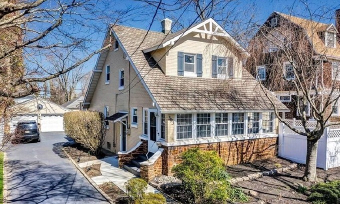 Long Branch Casa | Long Branch Beach house with Inground Pool
