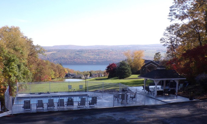 Town of Reading Cama Y Desayuno | Long House Manor B And B