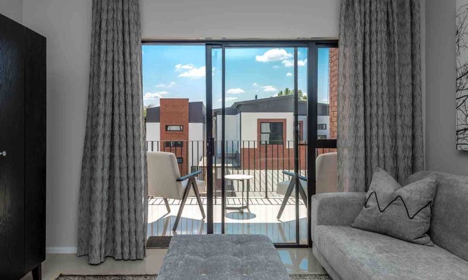 Greater Johannesburg Metropolitan Area Apartamento | Long & Short Stays With Uncapped Wi-fi & Security