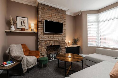 Liverpool Casa | Long Stay Friendly Sefton Park Desks Parking