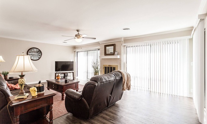 Germantown Condominio | Estancias a largo plazo 2br Germantown