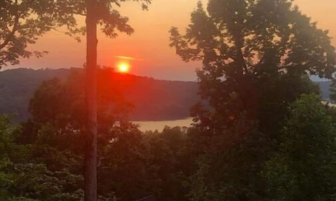 Hayesville Cabina | LONG VIEW LODGE~ Relax with Mountain & Lake Views