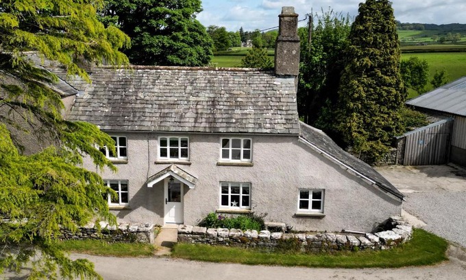 Grange-over-Sands Casa | Longlands Farm Cottage