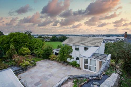 Pembroke Dock Casa | Longview - 4 Bedroom Holiday Home - Pembroke Dock