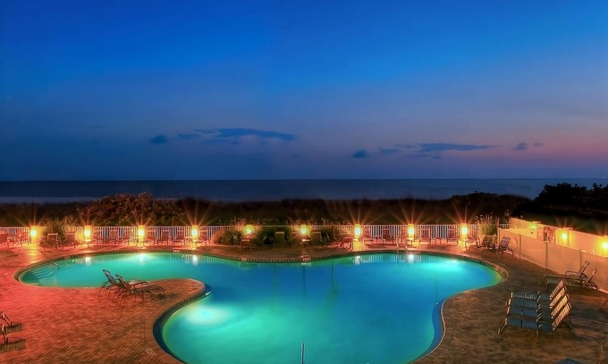 Treasure Island Hotel | Look No More! 4 Comfortable Units, Free Parking, Onsite Pool, Beach Access