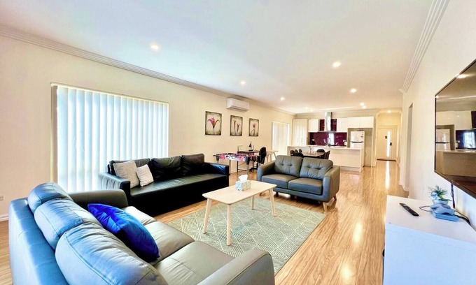 Athelstone Casa | Looking for a spacious home your family or staff will love? This is it!