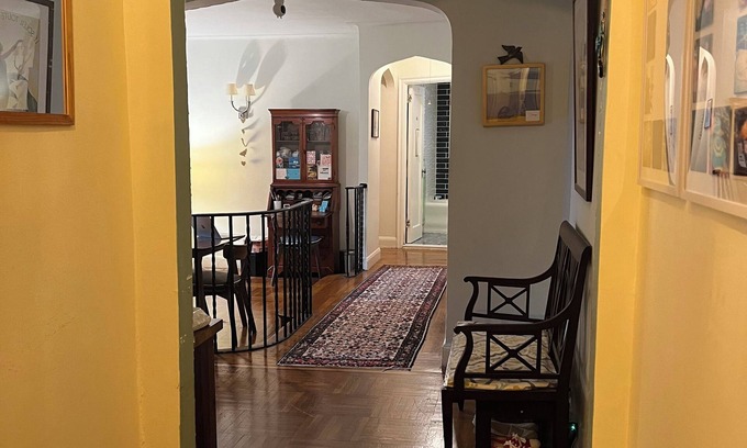 Fort George Apartamento | Looking for an August sublet in the city? Check out our fabulous 1 bedroom